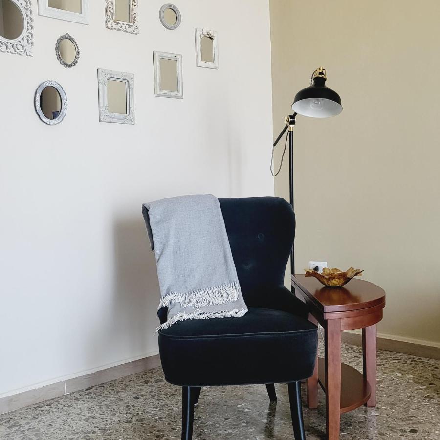 Apartamento Sole Raggiante Lia Darzillo Afragola Exterior foto